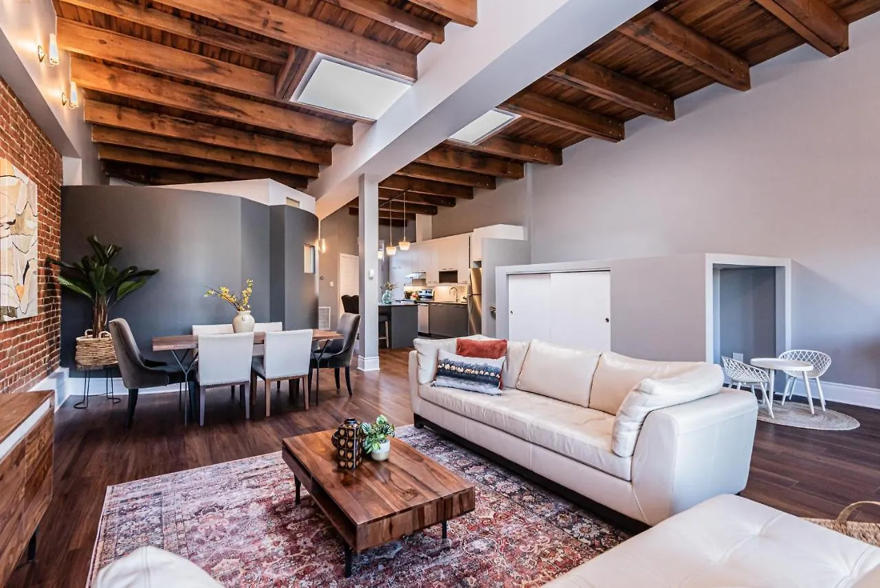 Family Friendly 3-Bedroom Beauty In Le Plateau By Denstays Montreal 0*,