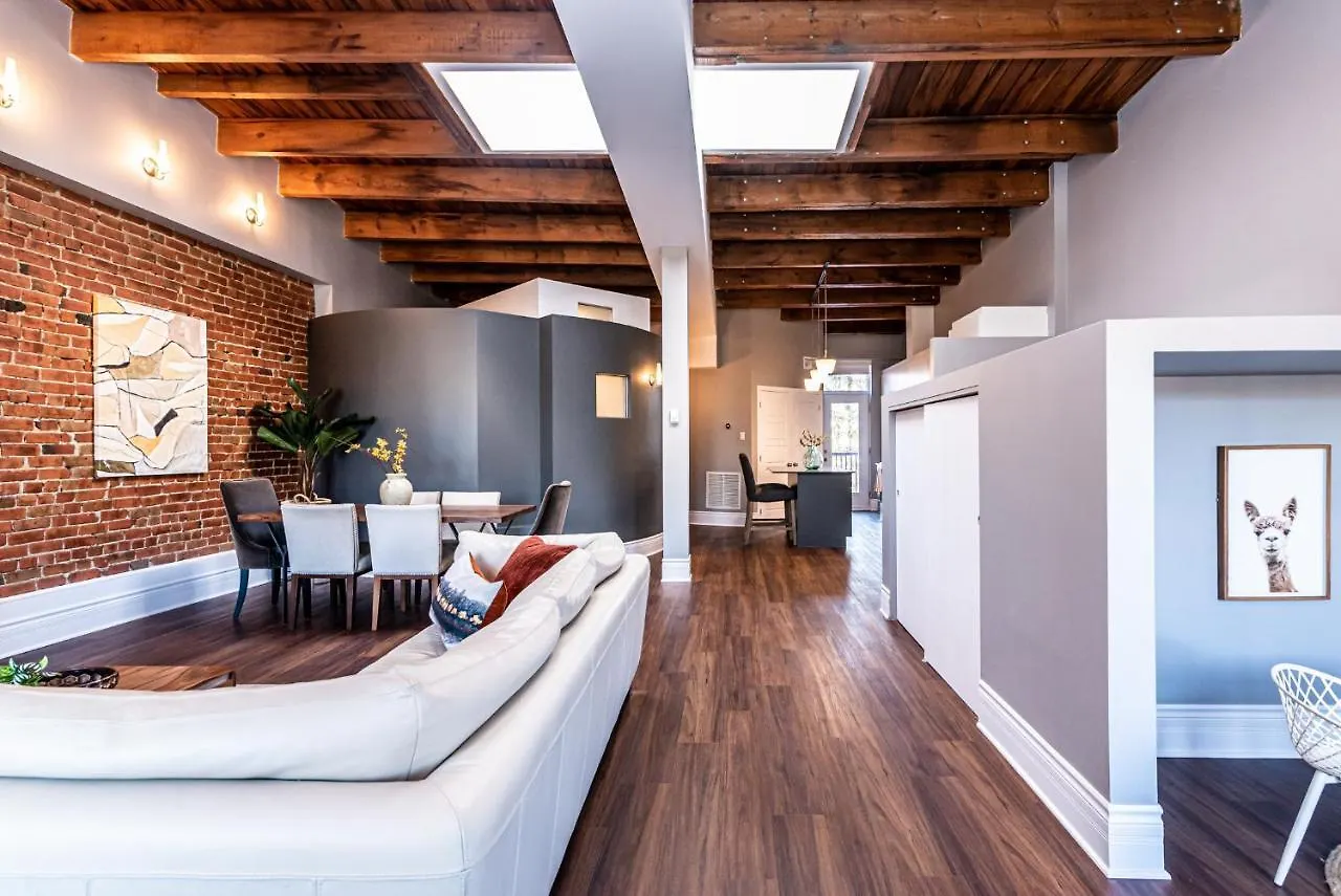 Family Friendly 3-Bedroom Beauty In Le Plateau By Denstays Montreal