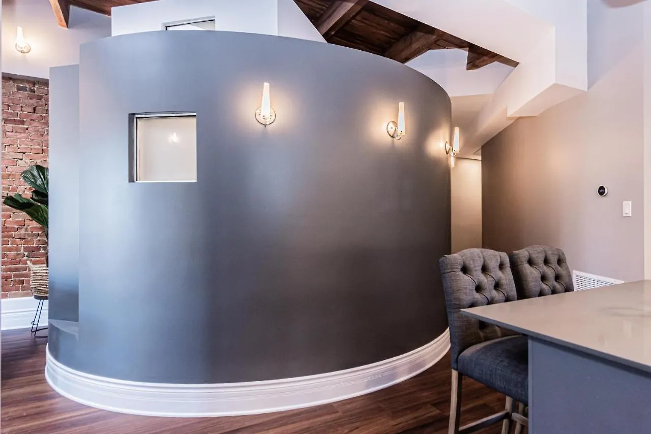 Family Friendly 3-Bedroom Beauty In Le Plateau By Denstays Montreal Apartment