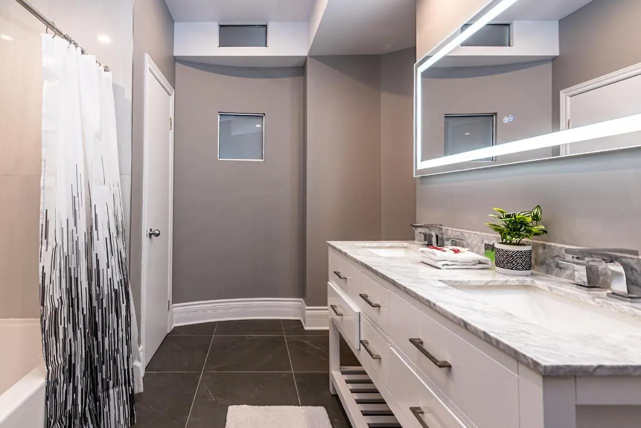 Family Friendly 3-Bedroom Beauty In Le Plateau By Denstays Montreal 0*,  Canada