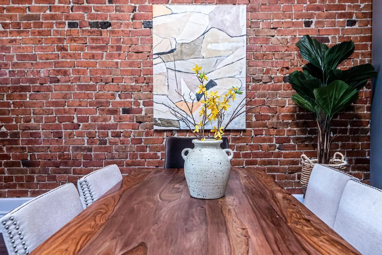 Apartment Family Friendly 3-Bedroom Beauty In Le Plateau By Denstays Montreal Canada