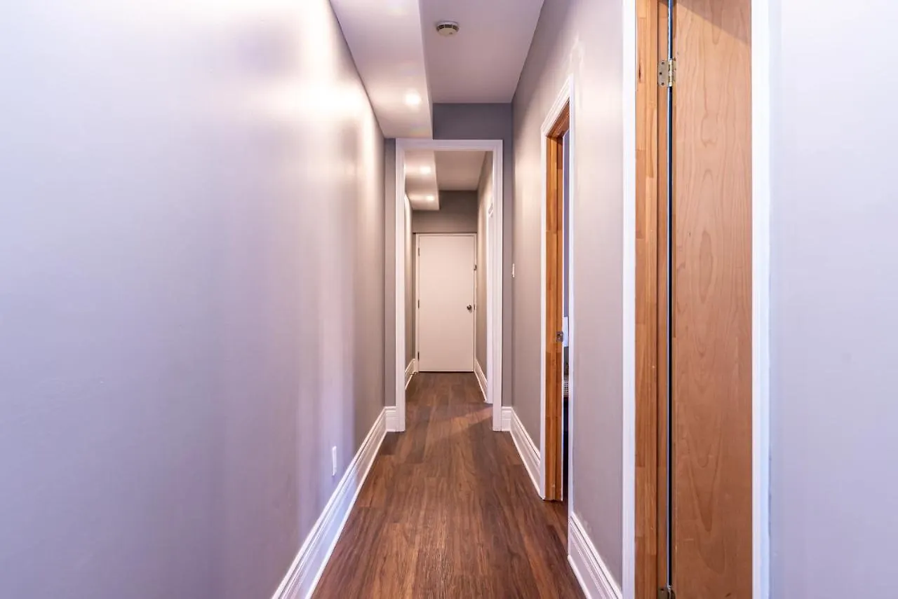 Family Friendly 3-Bedroom Beauty In Le Plateau By Denstays Montreal