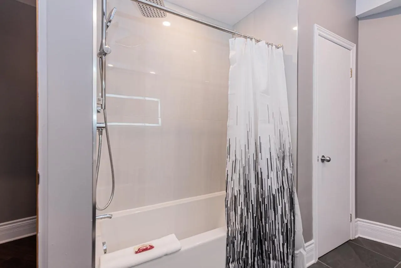 Family Friendly 3-Bedroom Beauty In Le Plateau By Denstays Montreal